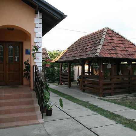 ביליה Apartments Vrata Baranje מראה חיצוני תמונה